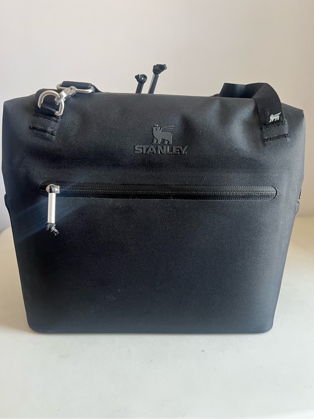 STANLEY All Day Julienne Midi Soft Cooler
20 can /12 Qt -Black